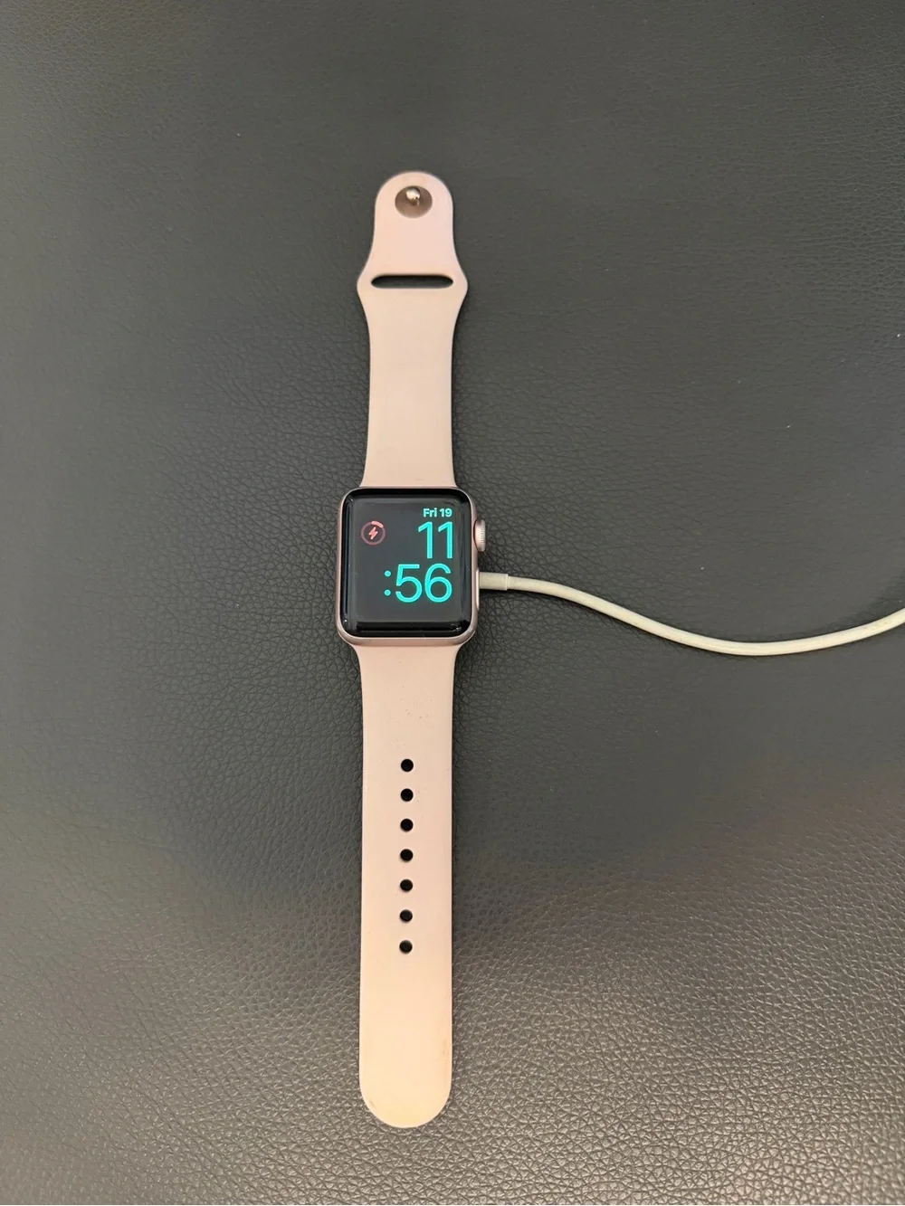 Apple Watch Series 2, 38 MM Pink Sport Band